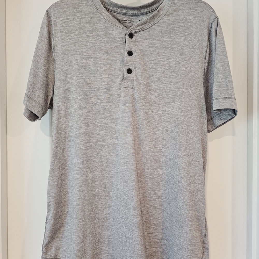 Abercrombie & Fitch Light Gray Henley Tee
